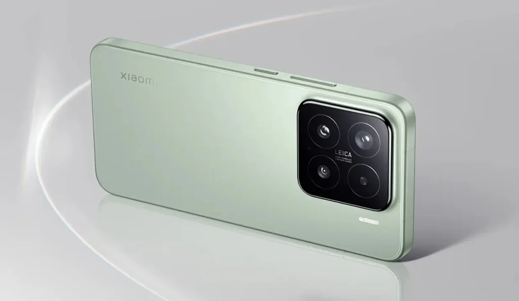 Xiaomi 15 rear panel with Leica quad-camera setup