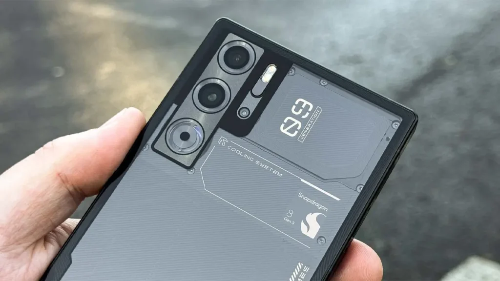 Chinese Smartphones with AI
