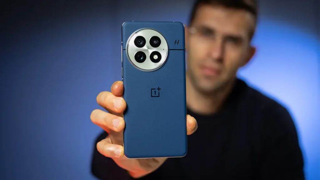 Chinese Smartphones with AI